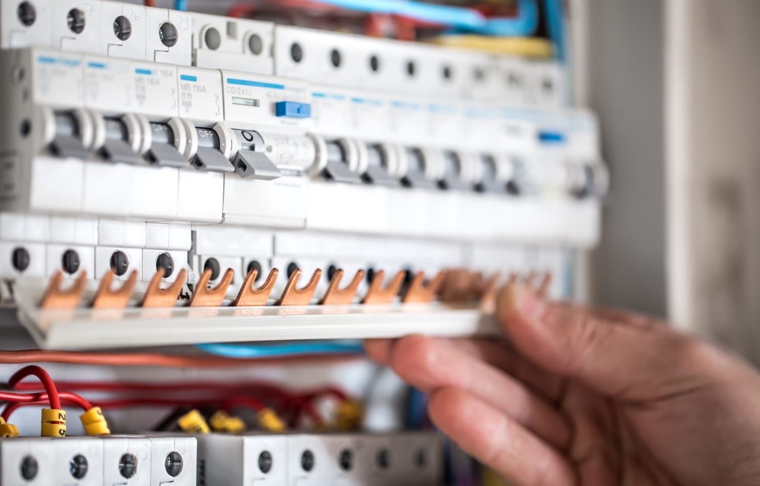 Realizzazione Impianti Elettrici ad Avellino | Elettroedil